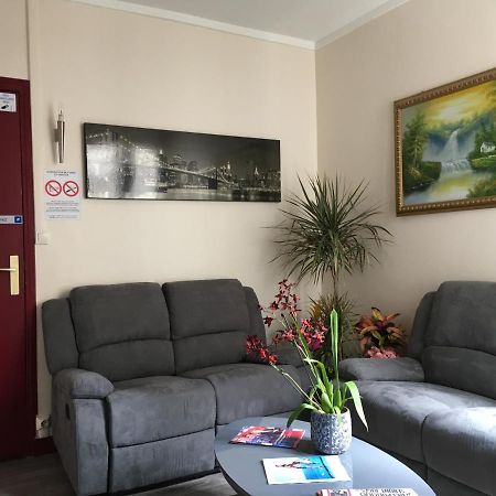 Hotel De Strasbourg Aulnay-sous-Bois Eksteriør bilde