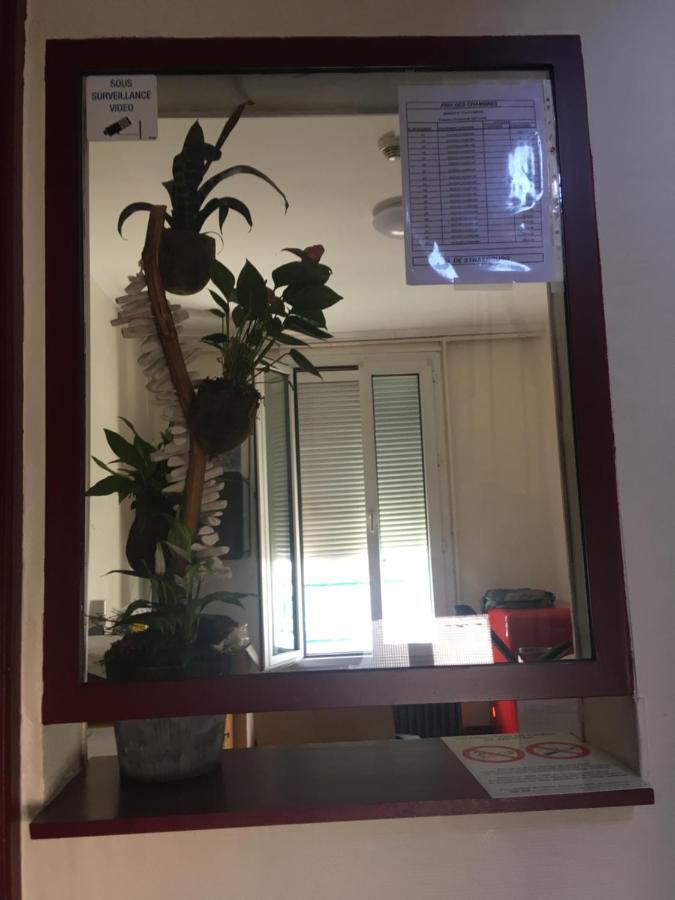 Hotel De Strasbourg Aulnay-sous-Bois Eksteriør bilde